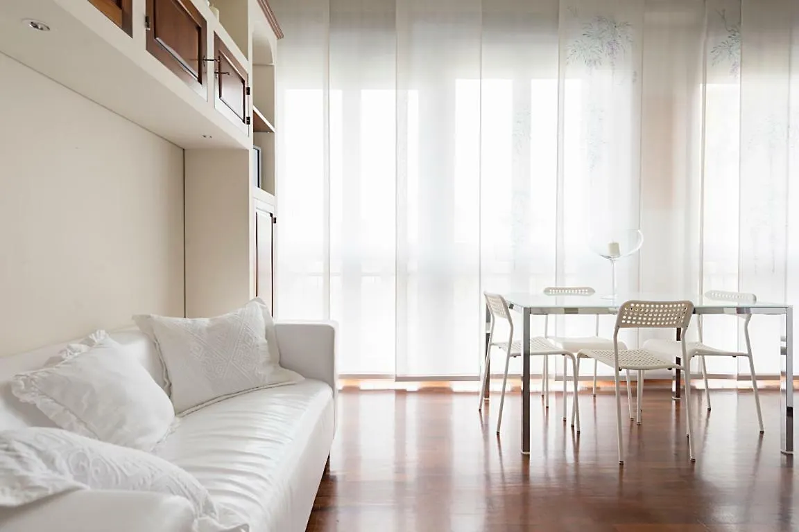 דירות מילאנו Studio Downtown Fantastic Area 0*,